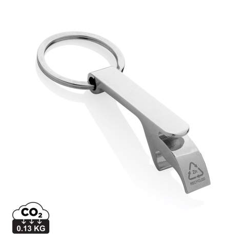 Extra sterke fles- en blikopener gemaakt van RCS gerecyclede zinc alloy. Totaal gerecycled materiaal: 84% op basis van het totale gewicht van het item. RCS-certificering zorgt voor een volledig gecertificeerde toeleveringsketen van de gerecyclede materialen. Verpakt in papieren zak.