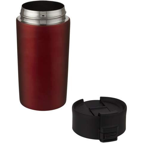 Double-walled copper vacuum insulated tumbler with one-hand operation lid for easy drinking while driving or multitasking. The insulated 18/8 stainless steel keeps drinks hot or cold for several hours. BPA-free and tested and approved under German Food Safe Legislation (LFGB), and tested for phthalates content according to REACH regulations. The tumbler fits most coffee machines and car cup holders. Volume capacity is 330 ml. Hand wash recommended. Presented in a recycled cardboard gift box. 