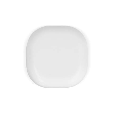 Lippenbalsem in een kubusvormig potje gemaakt van gerecycled ABS. De ronde balvorm binnenin zorgt voor een gladde applicatie voor hydraterende verzorging.