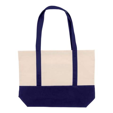 Ce sac de plage est idéal pour l'emporter à la plage. Le sac est fabriqué en coton et vous pouvez facilement le tenir par les poignées.