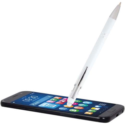 Der Kish Kugelschreiber in Silber hat einen Schaft aus recyceltem Aluminium und einen Stylus aus Silikon. Recyceltes Aluminium reduziert die Menge an Deponiemüll, schont die natürlichen Ressourcen und reduziert die Treibhausgasemissionen. Tintenfarbe: Blau. Schreiblänge: 800 Meter. Schreibspitze: 1 mm.