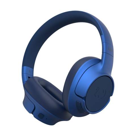 Geniet van je favoriete muziek met deze Clam Fuse koptelefoon. Het gebalanceerde geluid is geschikt voor alle muziekstijlen. 
Verminder omgevingsgeluid met slechts een druk op de knop. De microfoons in de oorschelpen detecteren de frequenties van het omgevingsgeluid en produceren tegengestelde geluidsgolven, zodat jij in stilte kan luisteren. Word één met de beat en ervaar muziek in elke situatie met ANC.
De Ambient Sound Mode versterkt het omgevingsgeluid. Hoor geluiden zelfs beter, zonder je koptelefoon af te zetten. Het beste van beide werelden! Dankzij de Environmental Noise Cancelling microfoon kan je altijd ongestoord hands-free bellen.
Zet je koptelefoon af en de muziek stopt vanzelf. De on-ear detectie merkt wanneer je jouw koptelefoon weer opzet en zorgt dat de muziek doorspeelt vanaf waar het gestopt is. Via Siri, of Google Assistant voor Android,  heb je handsfree controle over je muziek en telefoongesprekken. Met 45 uur speelduur hoef je nooit meer jouw favoriete nummers te missen. Luister je met ANC? Geniet van maximaal 35 uur non-stop luisteren. Geen paniek over een lege batterij, in maar 2 uur is de batterij weer volledig opgeladen !