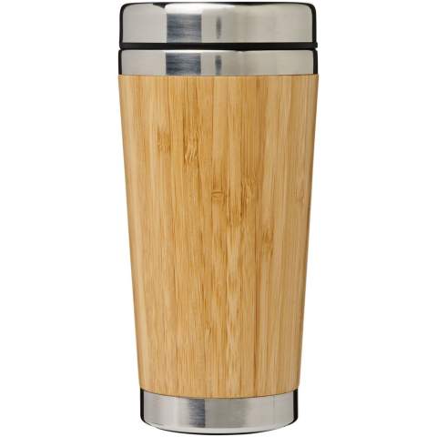 Dubbelwandige geïsoleerde beker van roestvrij staal, afgewerkt met een buitenzijde van natuurlijk bamboe. Hij houdt dranken tot 2 uur warm en 4 uur koud. Drinken kan eenvoudig via het drukdeksel dat met een schuifje gesloten kan worden.