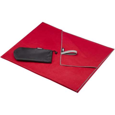 The Pieter sport towel absorbs very well, is lightweight, dries quickly, and the fabric is durable and extremely soft. When the towel is folded and secured with the elastic band it's reduced to a small size, making it suitable for bringing to the gym, swimming pool, or for when going backpacking or camping. The towel has a size of 180 x 100 cm and is made from 90% GRS recycled polyester and 10% nylon, and can be washed in the washing machine at 40 °C. Delivered with a storage pouch (25 x 8.5 cm) made from recycled PET plastic, which provides a great area for printing a logo.