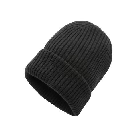 Bonnet tricoté à double épaisseur qui convient à tout le monde. Ce bonnet contient du Polylana®. Le Polylana® est une alternative à faible impact à la fibre 100% acrylique qui utilise moins d'énergie et d'eau. Incorporant le traceur AWARE™ qui valide l'utilisation authentique de matériaux recyclés. 2 % des recettes de chaque produit Impact vendu seront reversés à Water.org. Taille unique.  Composition : 30% polyester recyclé, 30% polyester, 40% acrylique.