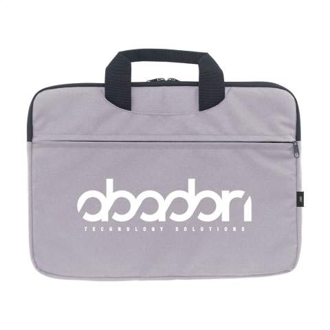 WoW! Robuste 15,6-Zoll-Laptoptasche aus 600D RPET-Polyester. Mit Griffen. Zum Schutz des Laptops ist das großzügige, gefütterte Hauptfach mit einem Reißverschluss und Schaumstoff ausgestattet. Mit einem zusätzlichen Staufach auf der Vorder- und Rückseite.