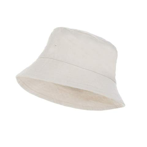 The Impact Aware™ 285gsm canvas bucket hat undyed is a timeless bell-shaped model. The bucket hat protects your head from the sun, is pleasant to wear and brightens up your outfits. The recycled canvas is undyed and used in its raw form, without chemicals from dyeing or bleaching. With AWARE™ tracer that validates the genuine use of recycled materials. 2% of proceeds of each Impact product sold will be donated to Water.org. Composition 70% recycled cotton, 30% recycled polyester. Circumference 58-60cm, one size fit.