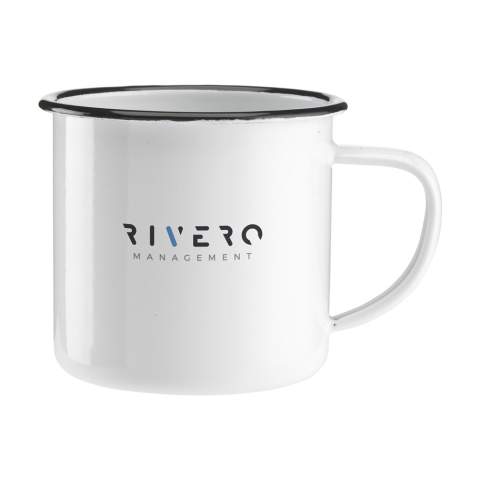 Emaillierte Tasse. Ein Design im beliebten Retro-Stil. Um die Retrooptik zu betonen, hat die Tasse Unvollkommenheiten. Fassungsvermögen 350 ml. Wird einzeln in einem Kraftkarton geliefert.