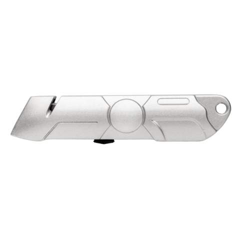 Heavy duty cutter made out of zinc alloy. WIth sliding button to make sure the knife is always retracted after usage. Including one extra 11-921 refill blade that is kept inside the body of the knife. Blades made of stainless steel.