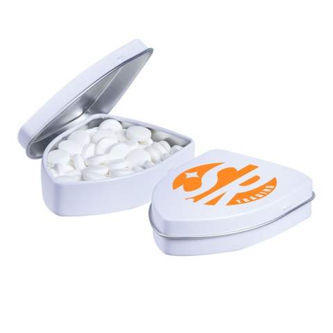 Schildvormig blikje wit met ca. 26 gram suikervrije pepermunt en voorzien van een full colour bedrukking. Inclusief ingrediëntensticker en seal.