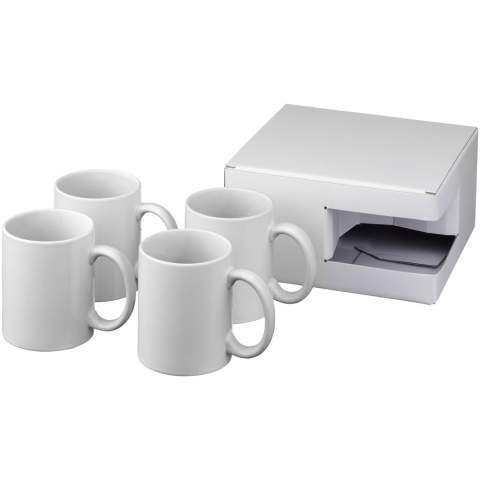 Coffret cadeau avec quatre mugs en céramique de 330 ml. Présenté dans un coffret cadeau blanc avec fenêtre transparente.