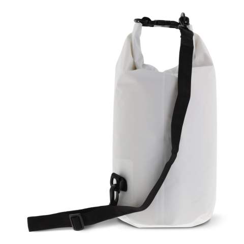 Waterwerende tas voor bijvoorbeeld op het strand, op de boot of tijdens een wandeling. Gevuld met lucht blijft de tas in noodgevallen ook tijdelijk op het water drijven! Met de extra ring en karabijnhaken is deze tas ook eenvoudig als schoudertas te gebruiken. Waterafstotend IPX6, bestand tegen hoge druk waterstromen uit alle richtingen. Houd de tas niet onder water.