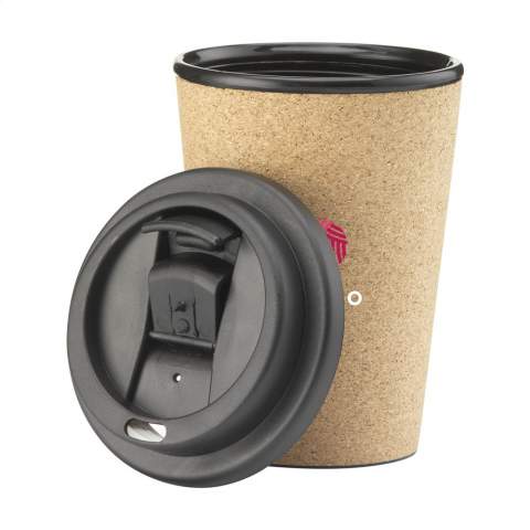 Reusable, double-walled coffee cup with screw and click opening. The inner wall is made from PP plastic. The outer wall is made from natural cork. Fits in the standard cupholders in cars, so handy for on the road. Reusable, BPA free and food Approved. Capacity 350 ml. Each item is supplied in an individual brown cardboard box.