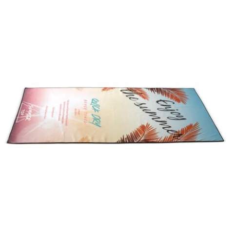 Let's go to the beach! Super large beach towel made of quick dry microfibre (200g/m²) with full-colour custom-made print on one side plus an options print on the other side. In addition, the colour of the seam can be changed.