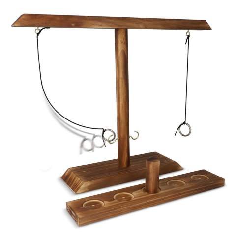 Découvrez le jeu classique InSideOut Ring Toss, un défi intemporel pour les jeunes et les moins jeunes ! Les joueurs essaient de lancer un anneau par-dessus un crochet, mais les scores qui tournent ajoutent à l'excitation et à la compétition. L'anneau est solidement attaché à une ficelle pour ne jamais être perdu. Idéal pour les fêtes d'enfants, mais aussi pour les adultes qui souhaitent transformer le jeu en un amusant jeu de tir. Ce modèle unique de table en bois, fabriqué à la main, est apprécié depuis des centaines d'années et est désormais proposé dans un format compact, accompagné d'un mode d'emploi. Pour une touche personnelle, un logo peut être ajouté au tableau d'affichage. Un cadeau idéal qui est toujours apprécié !
