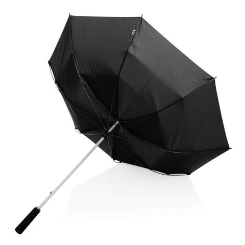 Deze Swiss Peak Aware™ RPET ultralichte handmatige 25-inch paraplu biedt duurzame bescherming tegen weersinvloeden in een ultralichte vorm. Aluminium frame, fiberglas baleinen met EVA handvat en handmatig openen/sluiten. Gemaakt van 190T gerecycled polyester. Met AWARE™ tracer die het echte gebruik van gerecyclede materialen valideert. Deze paraplu heeft 5,6 liter water bespaard, is gemaakt van 9,4 PET-flessen (500ml). 2% van de opbrengst van elk verkocht Impact-product wordt gedoneerd aan Water.org.<br /><br />UmbrellaMechanism: Manueel openen/sluiten