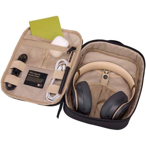 The Case Logic Invigo accessories bag has space for cables, earbuds, adapters, and other personal items. It is great to use in a larger bag or on its own. This bag is made with a 100% recycled 600D polyester exterior and 150D polyester lining. Featuring a pen pocket, zip pocket, a large slip pocket, and dedicated storage compartments for larger items such as headphones.