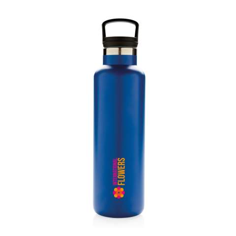 Pulverbeschichtete, doppelwandig isolierte Vakuumflasche mit schwarzem Griff. Der 2-in-1 Deckel mit Filter eignet sich perfekt für Tee oder als Aromafach. Die Flasche für alle Anlässe! 304 SS innen und 201 SS außen hält Ihre Getränke für bis zu 5h warm und 15h kalt. Die weiß-graue ist PMS Cool Gray 1. Inhalt: 600ml. Nur Handwäsche.<br /><br />HoursHot: 5<br />HoursCold: 15