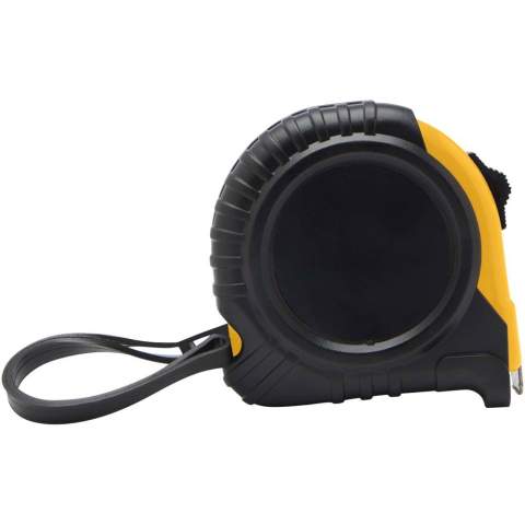 5 Meter Maßband mit Zentimeter- und Inchanzeige.
