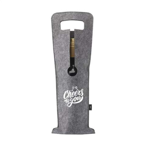 WoW! Fasionable RPET wine bottle holder. Made from recycled PET bottles. This product is designed to hold one bottle of wine (not included) with a diameter of approx. 7.5 cm. GRS-certified. Total recycled material: 95%.