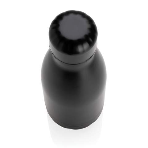 Verhoog uw dagelijkse waterinname met deze unikleur vacuüm geïsoleerde roestvrijstalen fles. De fles houdt gekoelde dranken maximaal 15 uur koud en warme dranken maximaal 5 uur warm. Met een basis die in de meeste bekerhouders past, houdt deze slank uitziende waterfles je overal onderweg gehydrateerd. Met een capaciteit van 260ml ideaal voor kinderen om of in je tas te gooien.<br /><br />HoursHot: 5<br />HoursCold: 15