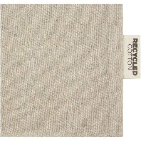 Sac cadeau en coton recyclé certifié GRS avec fermeture à cordon en coton. Idéal pour offrir ou stocker des objets. Dimensions : 30 x 42 cm. Il peut y avoir des variations mineures dans la couleur du produit en raison de la nature du processus de production.
