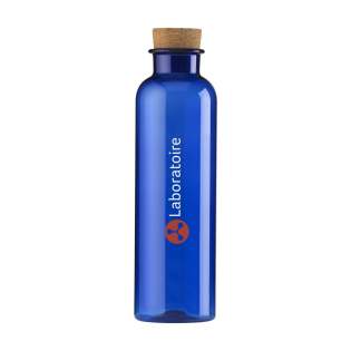 Transparente, BPA-freie Wasserflasche aus Eastman Tritan™ Material. Mit verspielter Korkkappe. Fassungsvermögen: 650 ml.