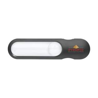 Magnifying glass with two strengths: magnification 2 and 3. With a bright white LED light. Batteries incl.