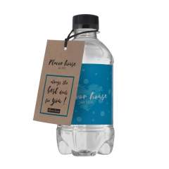 Kraft card for a water bottle, can be combined with all types of bottles
