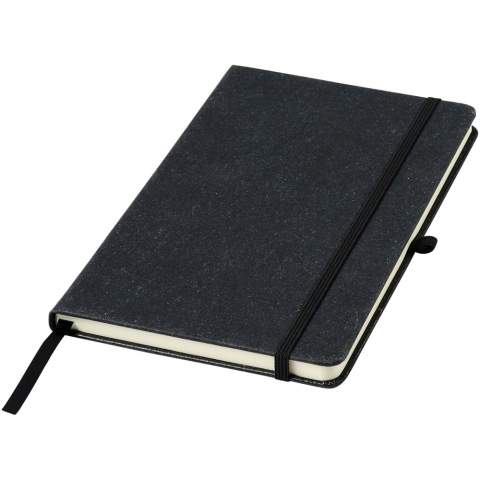Notitieboekje in A5 formaat met omslag van lederen restjes. Voorzien van een elastische band, pennenlus, lint als bladwijzer en 80 vellen, 80-grams gelinieerd papier.