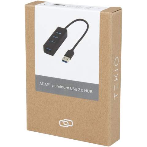 Hub USB rectangulaire dans un boîtier en aluminium avec 4 ports USB. Compatible avec USB 3.1 gén. 1 jusqu'à 5 Go/s de transmission de données et compatible avec les versions inférieures. 10 fois plus rapide que l'USB 2.0 dans le traitement des données. Charge en amont de 900 mA maximum par port et charge en aval de 3 A maximum sur tous les ports USB-A. Livrée dans une boîte en papier Kraft de qualité supérieure avec un autocollant coloré.