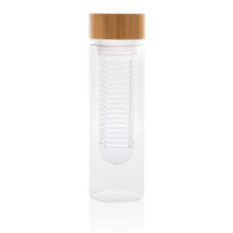 Een hoogwaardige Tritan fles dop van natuurljk bamboe. Het wordt geleverd met een infuser die uw water op smaak brengt met elk fruit naar keuze. Capaciteit 640 ml. BPA-vrij.